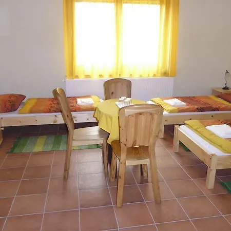 Guest house Vendeghaz A Ket Toronyhoz