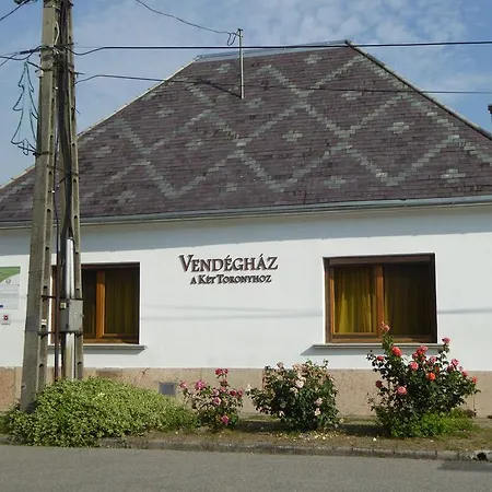 Vendeghaz A Ket Toronyhoz